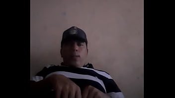 Sacando La Verga De Su Boxer