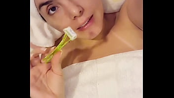 Cheirosinha ... Rasurando A Ppkinha E Fazendo Squirt Video Completo No Bolivianamimi.tv