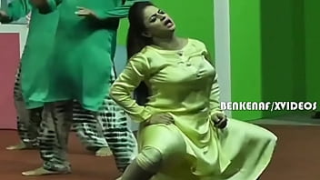 Pakistani Mujra Actress Nida Chaudhary Hardcore Role Play