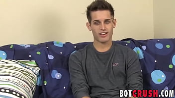 Amateur Deriq Fargo Anal Plays And Jerks Off Before Cumming