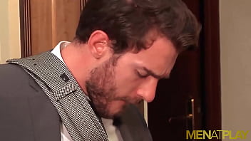 Menatplay Bearded Stud Philip Zyos Anal Fucks Massimo Piano