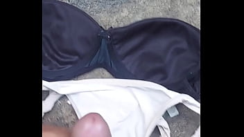 Calcinha E Sutiã Da Cunhada Gostosa