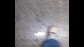 Observando No Banheiro