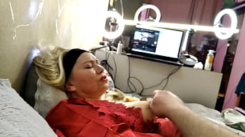 A Mature Bitch Is Pulled By The Nipples To The Heights Of Orgasm))