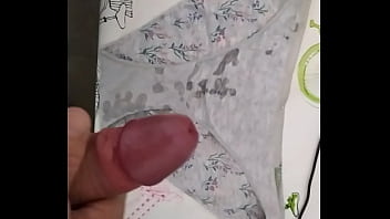 Corrida En Bragas De Mi Mujer 184