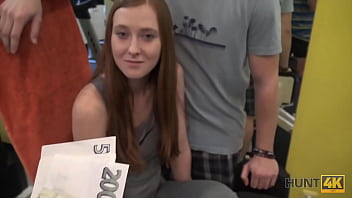 Hunt4k. Cuckold For Cash Permits Hunter To Fuck His Gf In The Empty Gym