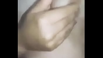 Peitos Se Masturbando