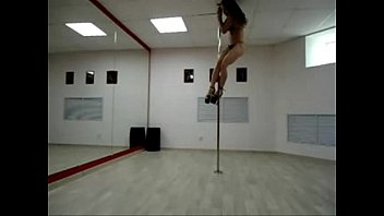 ⁣Girl Bad Knows Job.