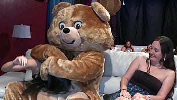 Dancing Bear - Cfnm Party Shenanigans Featuring Sophia Torres, Gia Paige, Lexxi Deep _ More