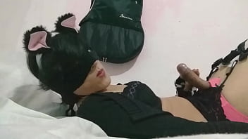 Gatita En Lencería Tomando Su Propia Leche Calientita.