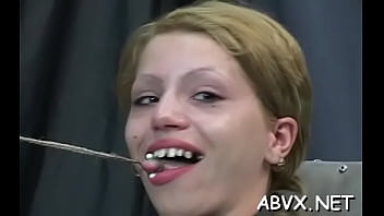 Sugary Diva Gives A Full Presentation Of Herself