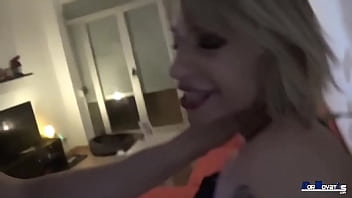 Milf Española Con Grandes Tetas Follando En Casa Con Nuestro Amigo Victor Bloom