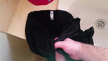 Cumming On My Wifes Panties