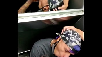 Meu Boy Me Mamando No Elevador!