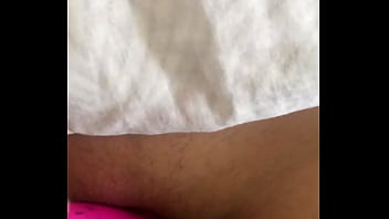 Casada Se Masturbando Sentada Na Cadeira