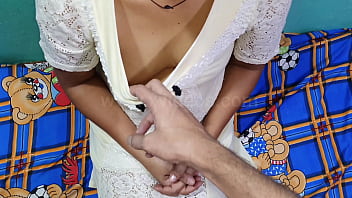 चुत ओर गांड कैसे मारे_मस्त नौकरानी गाव के लड़कि को पटाकर चोदा