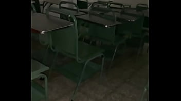 Me La Chupan En La Escuela