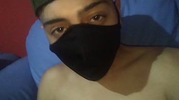 Novinho Batendo Aquela Gloriosa Relaxante No Sofá