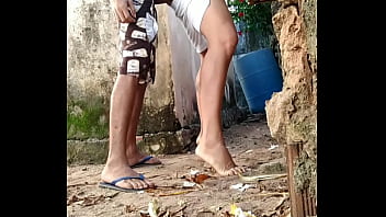 Entregador De água Me Fudeu No Meu Quintal