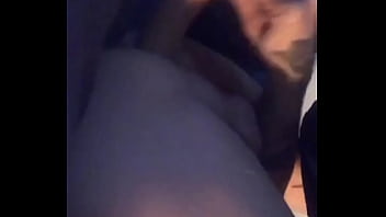 Novinho Usando Um Consolo