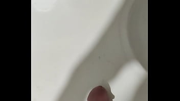 Gozando Na Punheta - cum, leite, pia, leitada, tesao, punheta, gozando, rola, pau, piroca, pinto, grossa - Video 1908246