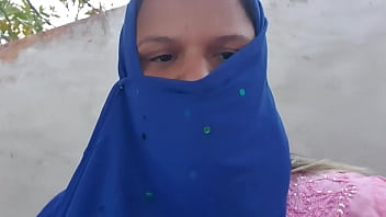 Menina Desi Pela Primeira Vez Dentro De Um Carro !!! Fiquei Impressionado Com O Que Ela Fez