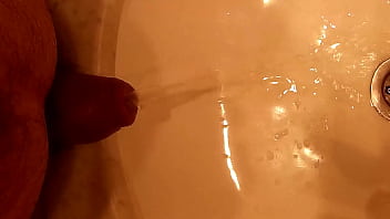 Amateur, Bathroom, Fat, Pissing, Pee, Piss, Sink, Foreskin, Meada - Pissing - 2025 - Passionate - Session - Video 1896195