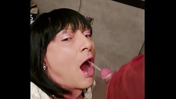 Mec_nico Adora Vir Sempre Mijar Na Minha Boca E Gozar No Meu Cuzinho. Cheiro De Graxa E Gasolina é Muito Bom!!