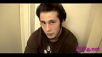 Lad Shows Sexy Foot Fetish - anal, hardcore, blowjob, masturbation, solo, american, fetish, gay, footjob, short-hair - Video 2059987