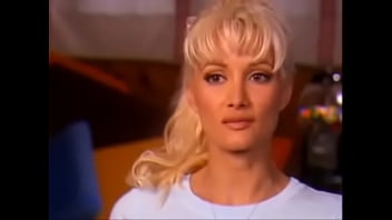 The Girls Next Door Season 1 Episode 3 Happy Birthday Kendra