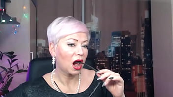 Peter _ Aimeeparadise: Mature Family Life, Or A Slut- In Red Stockings Doesn_t Let Her Cunt Get Bored ))