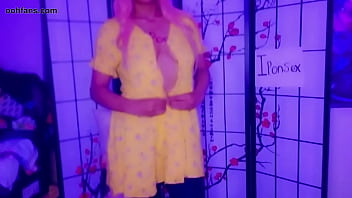 Amateur Ebony African Black Sexy Teen Shows Fans Her Sexy Shapped Body. Horny Dudes Are Dying To Fuck Her Raw