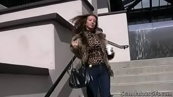 Hot Babe Kisses Bf In Public And Rides With Him