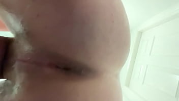 Young Boy Uses His Razor As A Dildo While Shaving His Ass