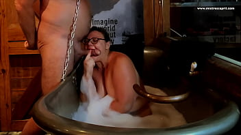 Dominatrix Mistress April - Get Away With