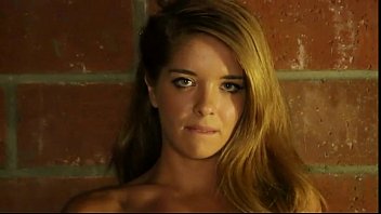 Hot Babe Pov Gives Head And Bangs