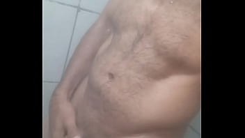 Roludo Na Ducha Pauzudo