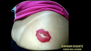 A Primeira E Original Com Beijo Na Bunda Veja A Original Bumbum Gigante - - Participe Dos Meus Vídeos