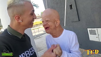 Será Que Joao Grilo Irá Resistir Aos Encantos De Elisa Sanches Na Carona Pelas Ruas Da Cidade?