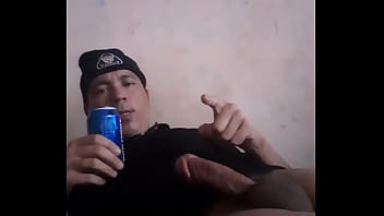 Con Mi Cerveza Y Mi Bichola Parada