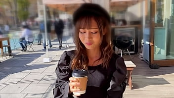 ハメ撮り　出勤前のセフレと昼間っからホテルIN！誰もが認める超絶美女がバニーコスしながら杭ちピストンで搾り取ってくる。18歳のキツキツマンコは気持ちよすぎてオジサン持たないっす。おさまらない性欲に応えるべく、ポルチオガンガン突きまくってエビ反りしながら絶頂。 - porn, sex, sexy, babe, blowjob, amateur, homemade, fuck, smalltits, asian, cowgirl, pussyfucking, bl - Video 2014701