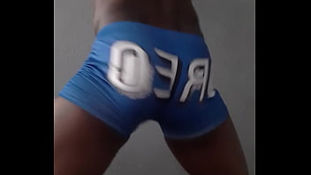 Twerking For Them Oreos