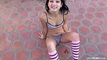 Little Bailey Goes Outdoor Park With Her Boyfriend And Blowjob