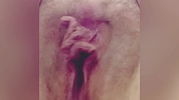 Huge Labia Dangle And Shake