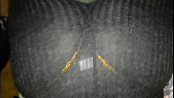 Calza Trasparente Mostrando Hilo Dental