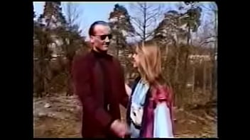 Anuschka Marek (teen Anna)