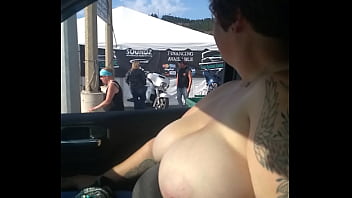 Milf, Public - Milf - 2025 - Amazing - Show - Video 2026439