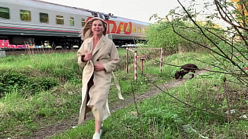 Sugarnadya Decided To Show Her Sexy Body To The Whole Train