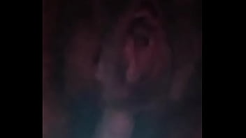 Se Sienta En La Cara Real. Se Le Abren Todos Los Orificios