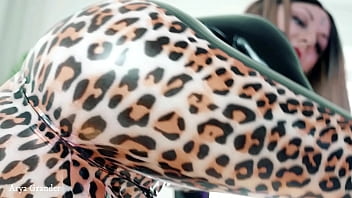 Ass Tease Video, Sexy Milf Playing (arya Grander)